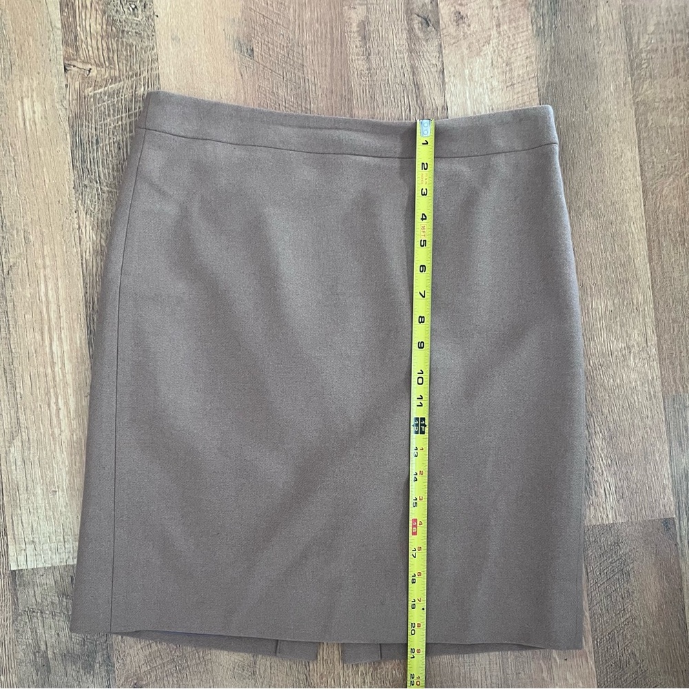 J. Crew Sz 8 Camel Pencil Skirt - Picture 3 of 7